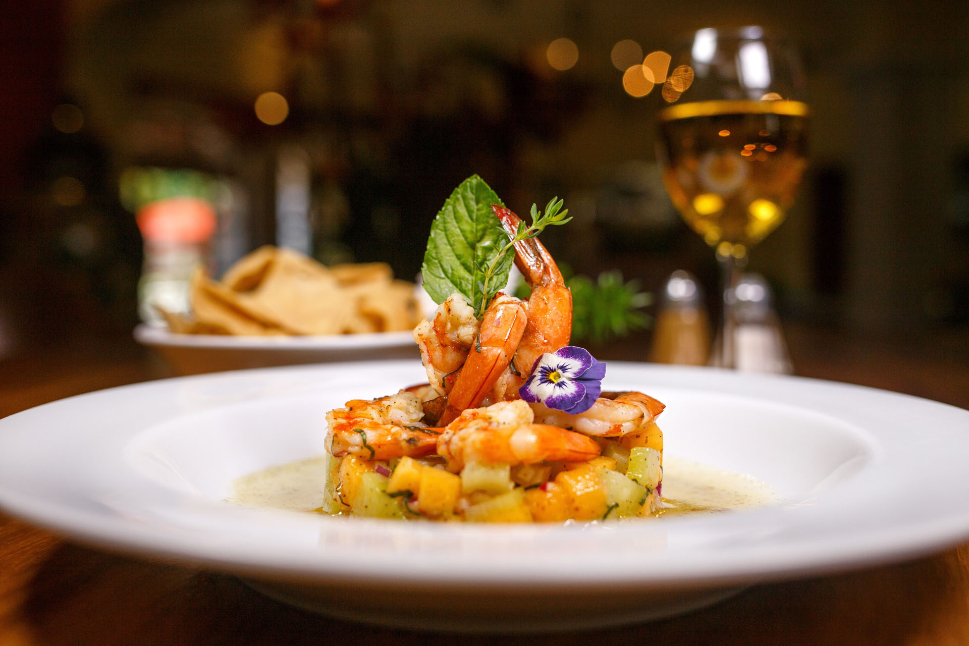FOOD & BEVERAGES